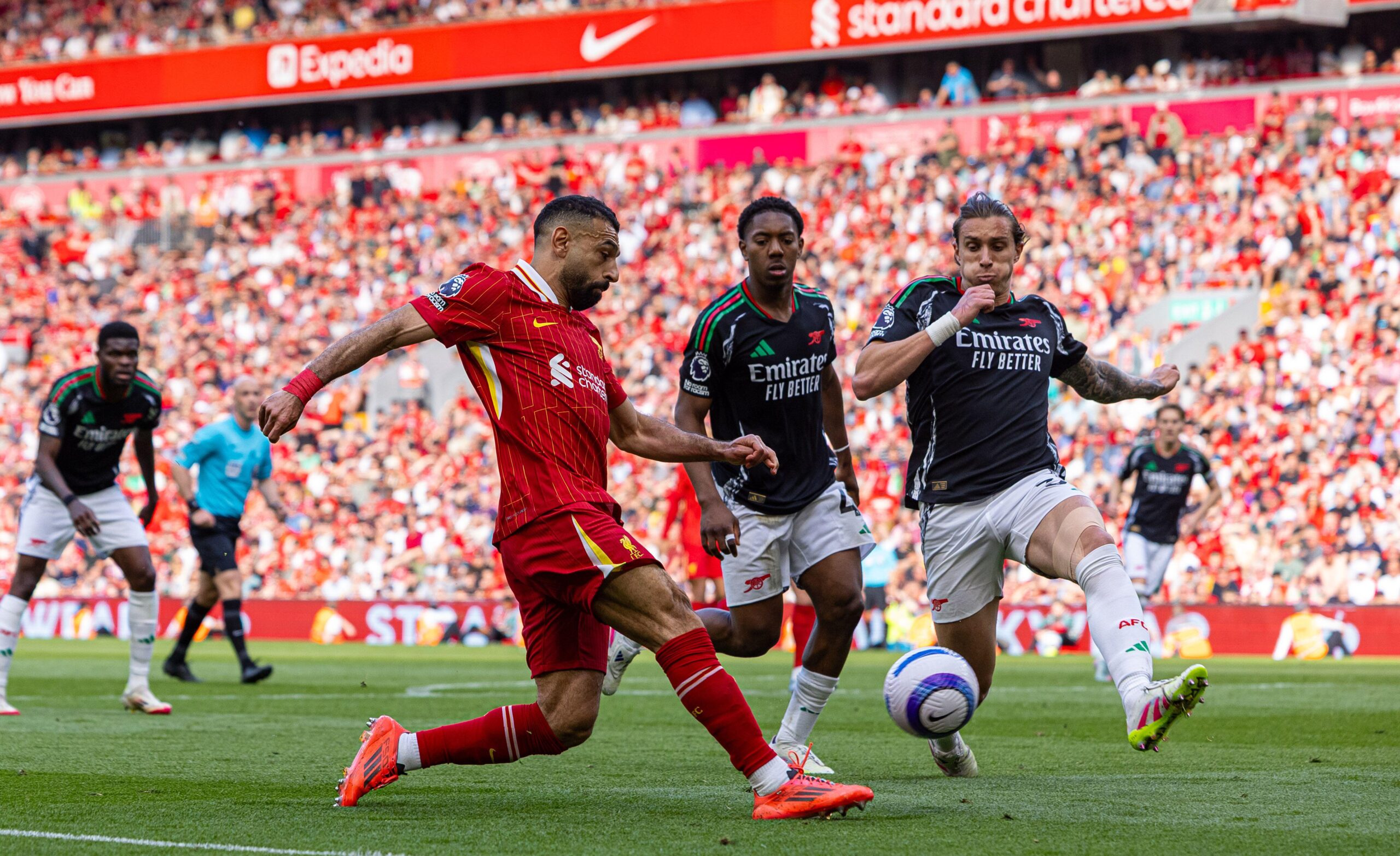 Pronósticos Liverpool vs Arsenal: Apuestas y cuotas de la Premier League