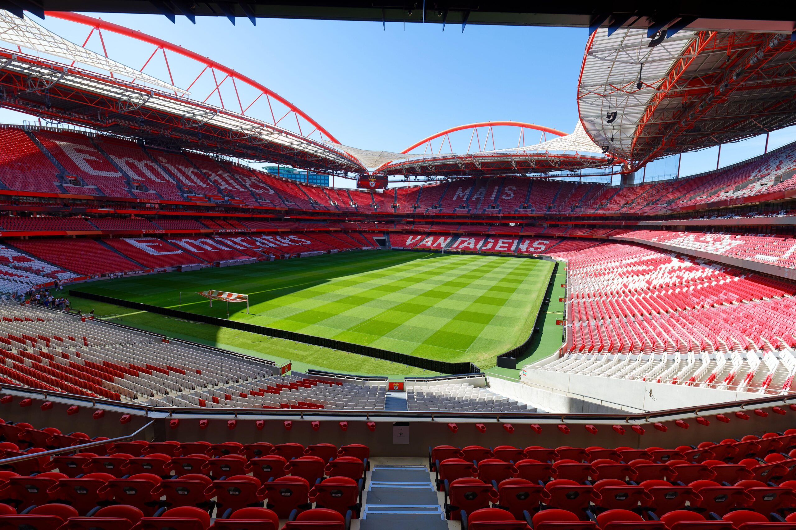 Pronósticos Benfica vs Bayer Leverkusen: Apuestas y cuotas de la Champions League