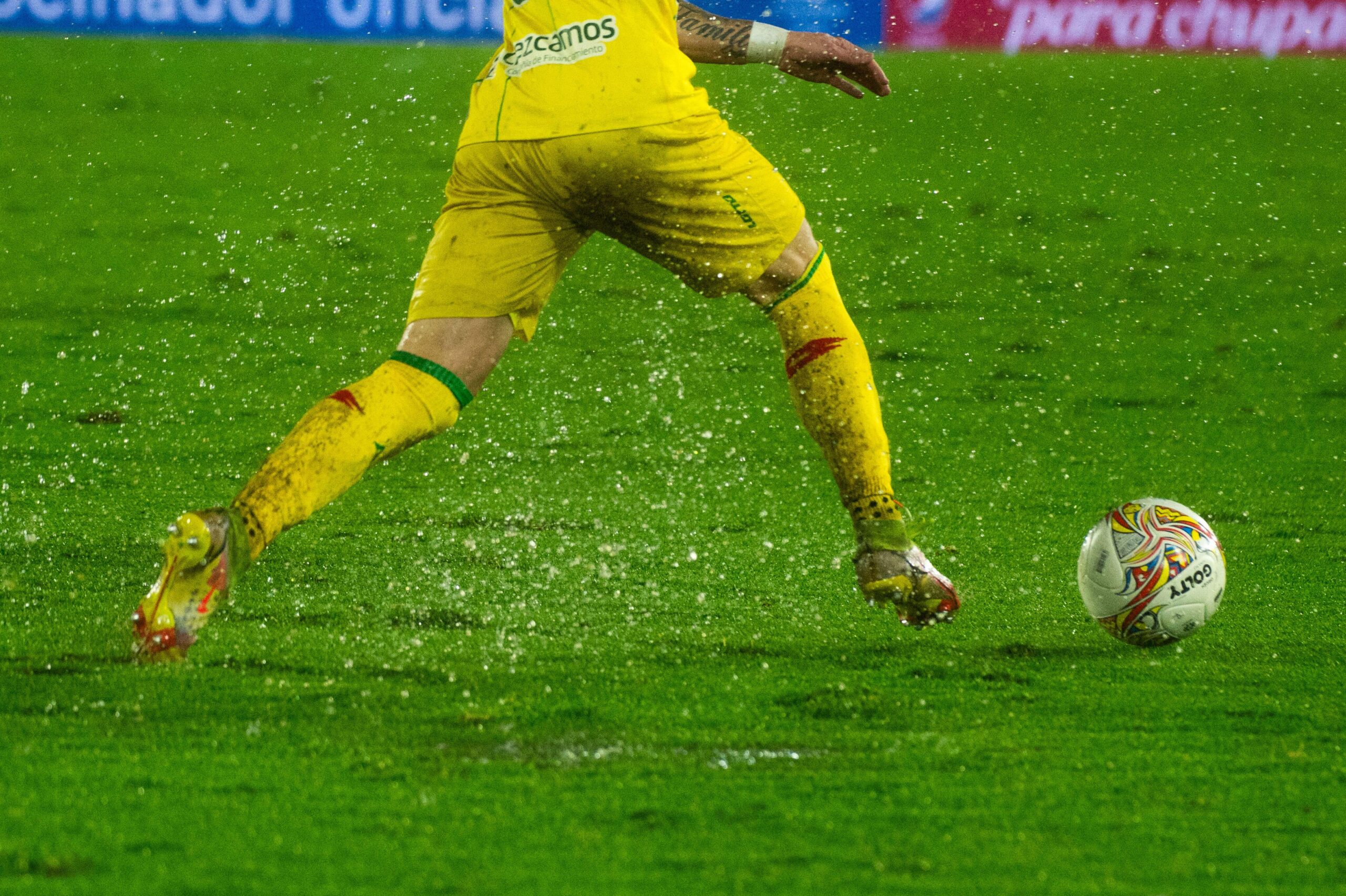 Pronósticos Bucaramanga vs Fortaleza Apuestas y cuotas de la Liga colombiana finalización