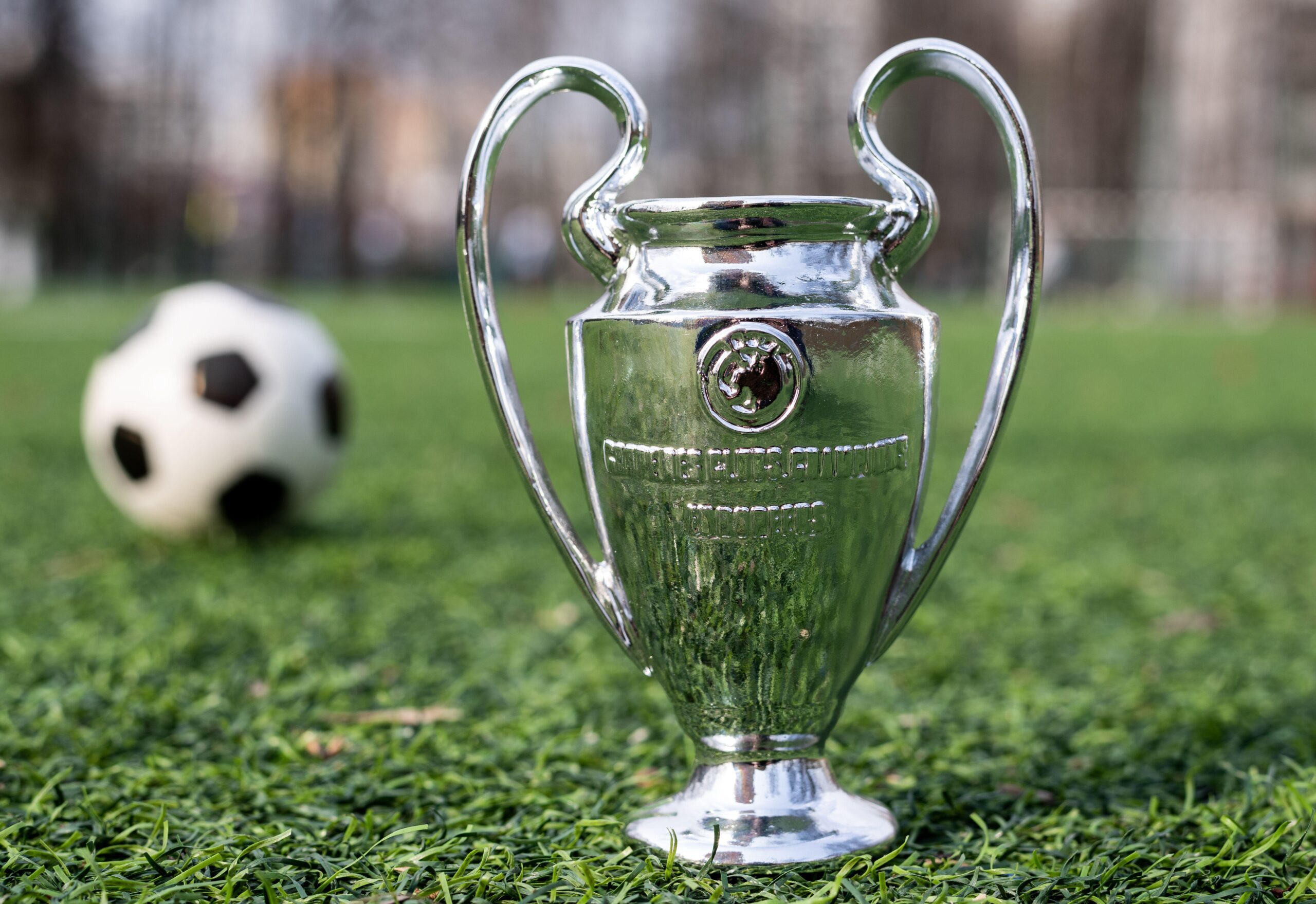 Pronósticos PSG vs Arsenal Apuestas y cuotas de la Champions League