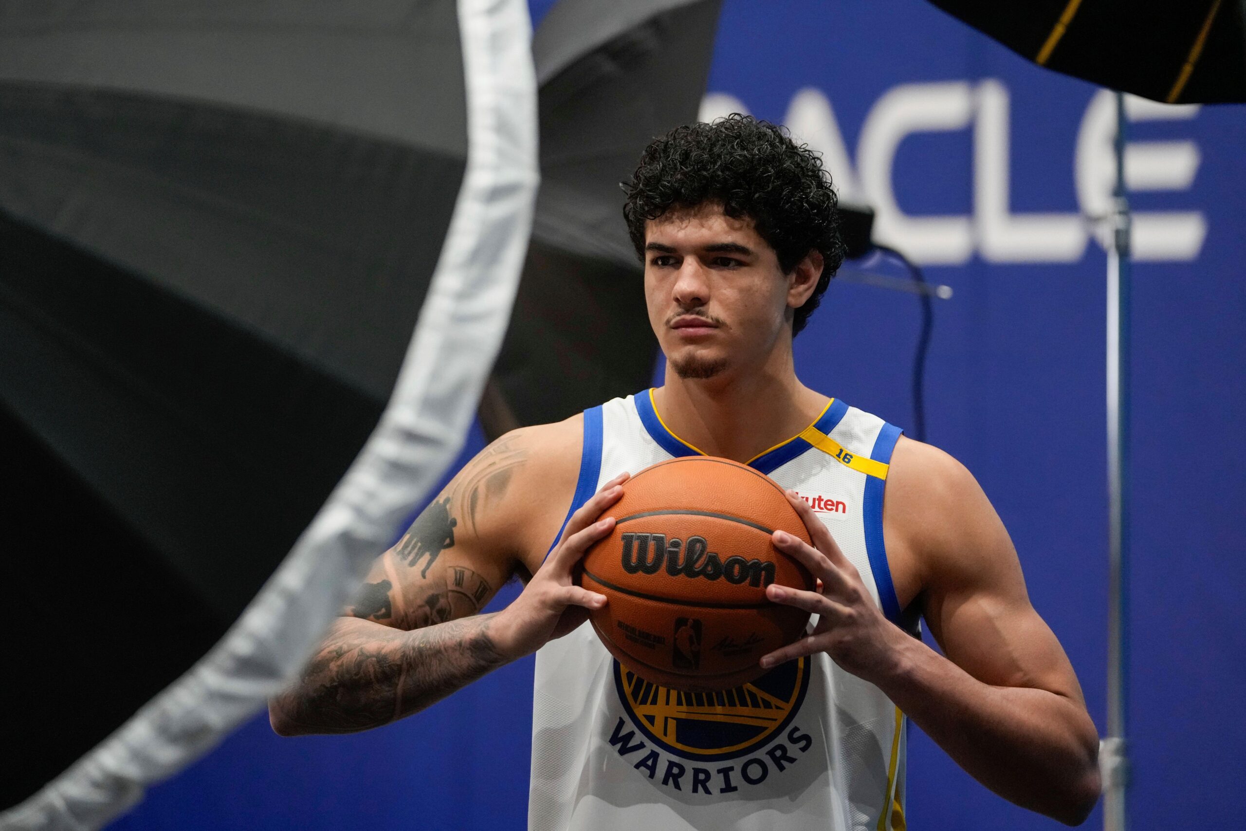 Quantos brasileiros vão disputar a temporada 2025-26 da NBA