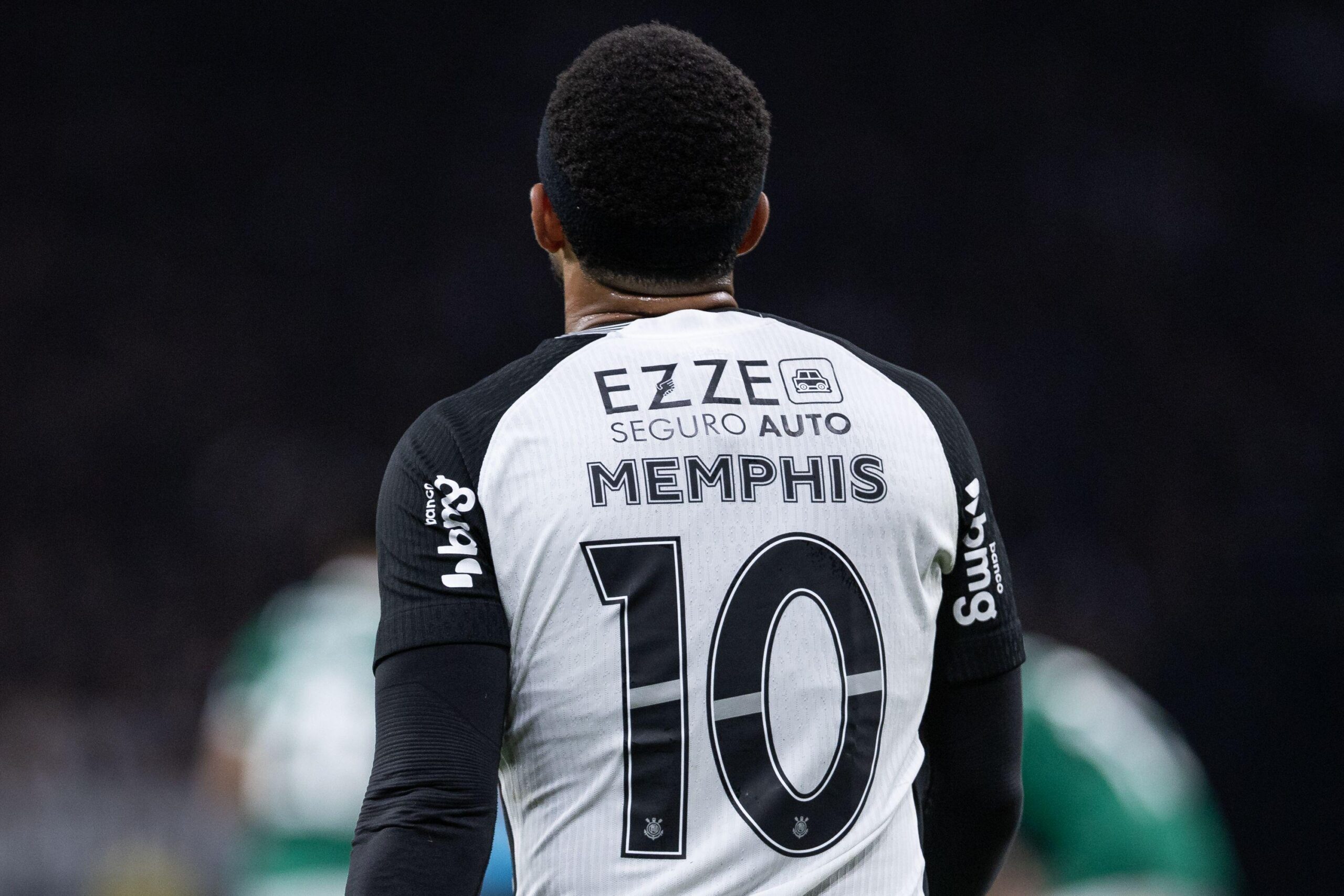 Memphis Depay é opção de aposta para Red Bull Bragantino x Corinthians