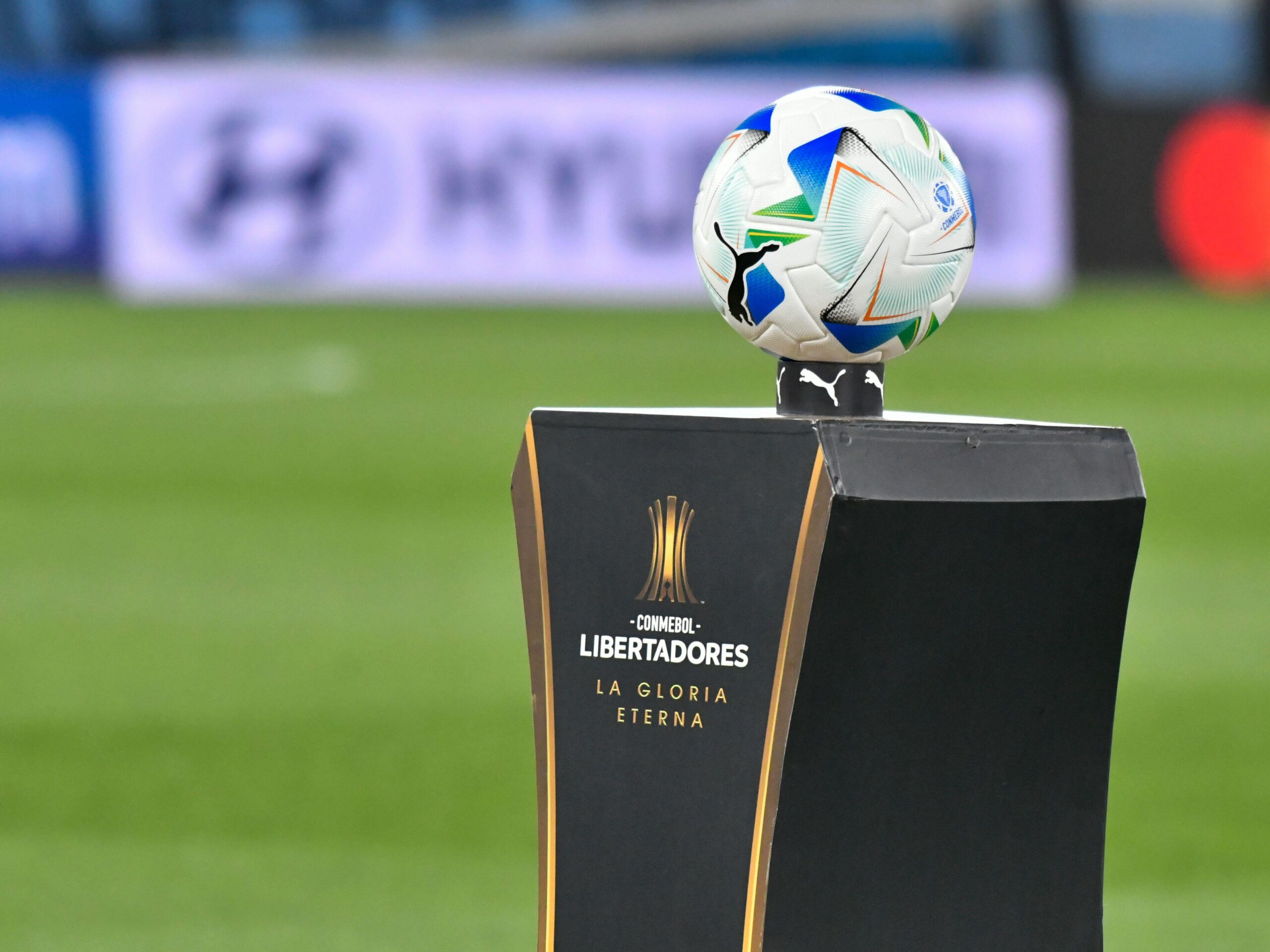 Por qual motivo o principal torneio de clubes da América do Sul se chama Libertadores 