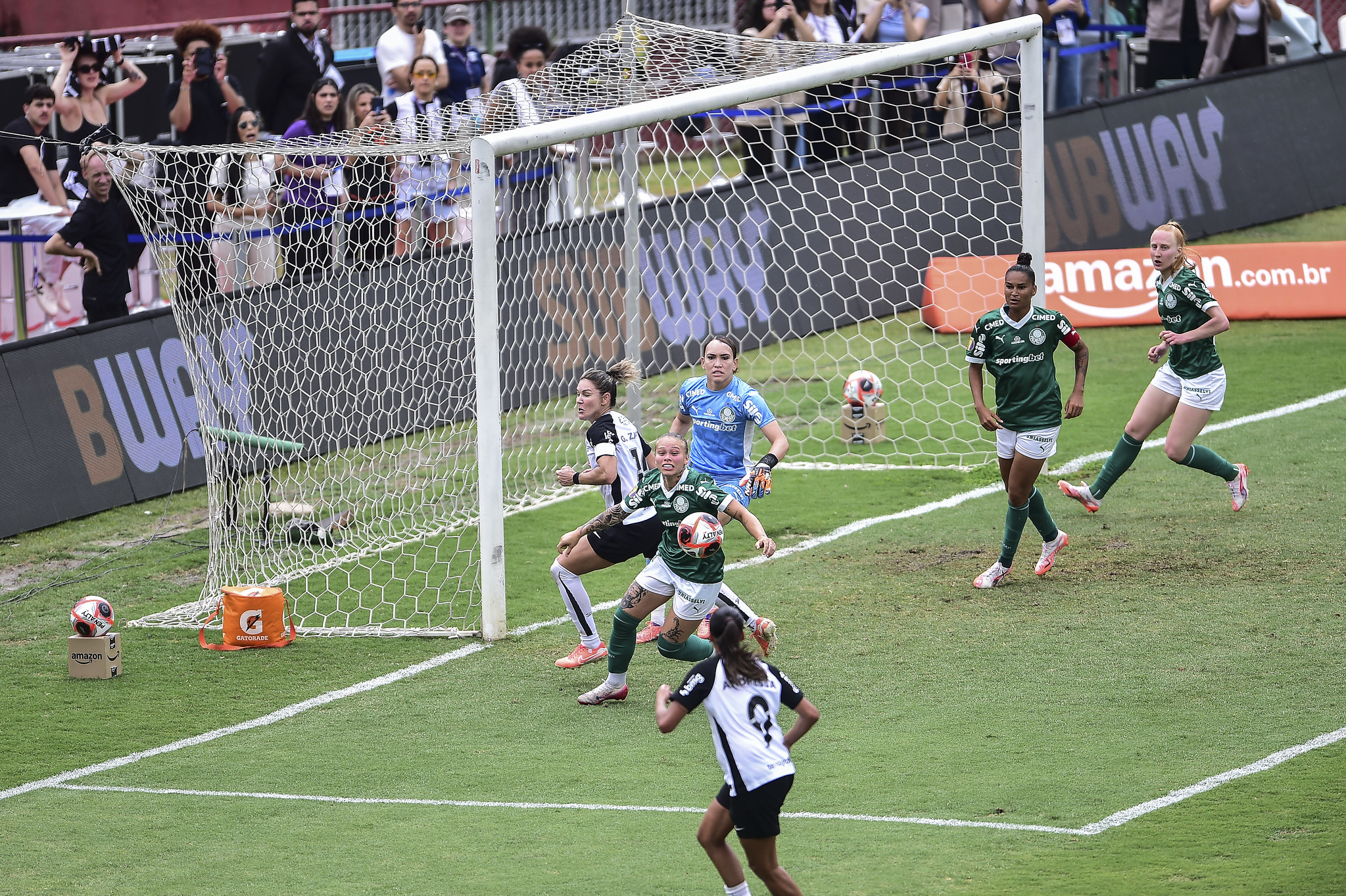 Bruno Vicari tem BIG ODD para dérbi feminino Palmeiras x Corinthians no Brasileiro