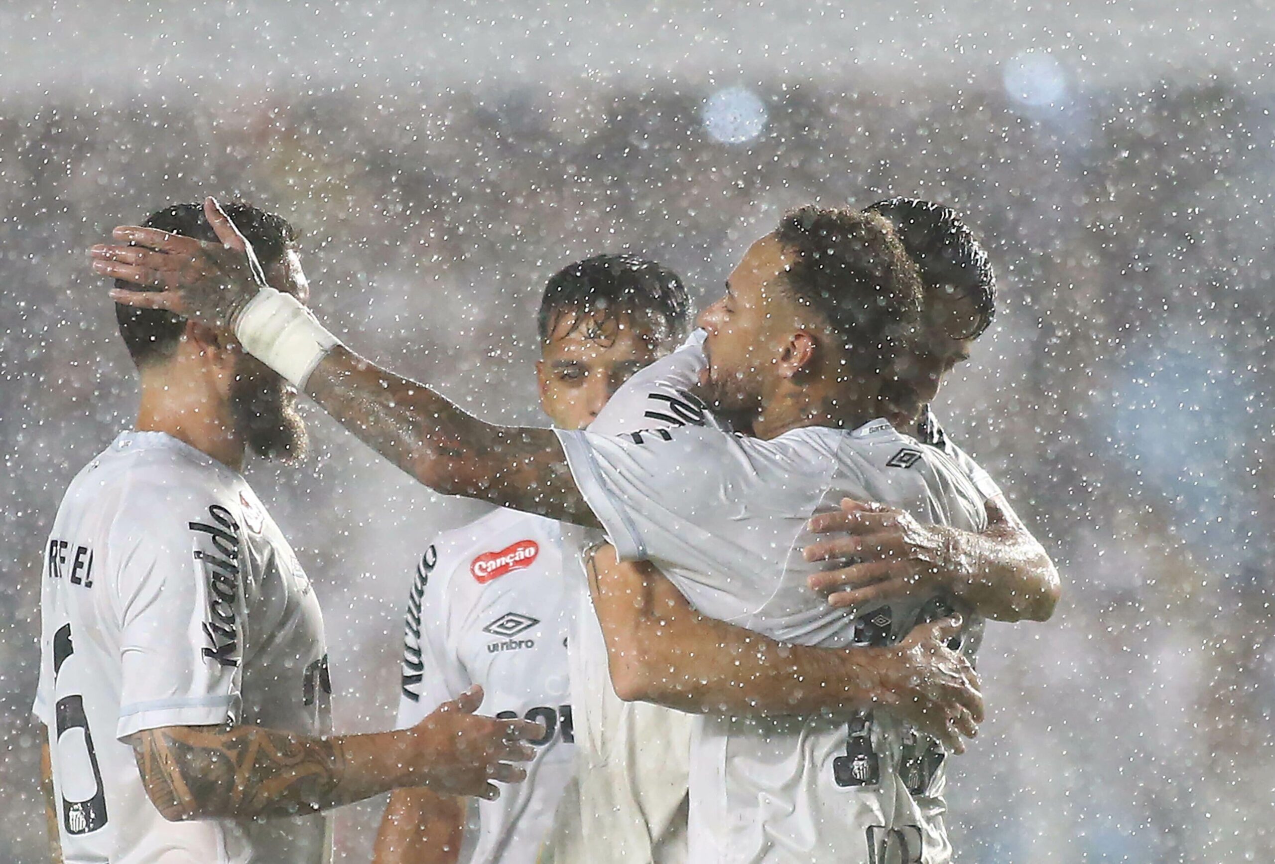 Santos x Coritiba odds e palpites do Campeonato Brasileiro